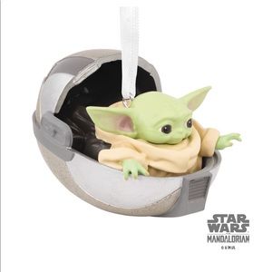 NWT Hallmark Mandalorian The Child Ornament